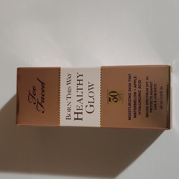 TOO FACED Warm Nude Born This Way Healthy Glow - Picture 6 of 12